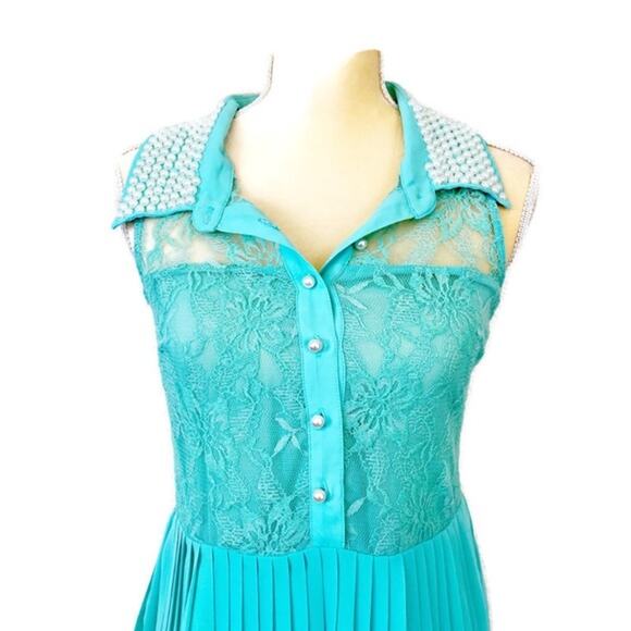 New LULUMARI Dress Women's Size M Lace Sleeveless Faux Pearl Detail Chiffon - Picture 2 of 5